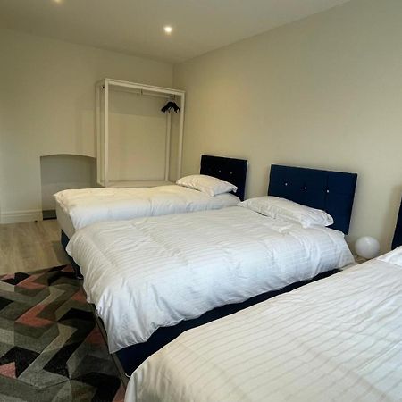 Spire Entire Apartment No Kitchen Dublin Zewnętrze zdjęcie
